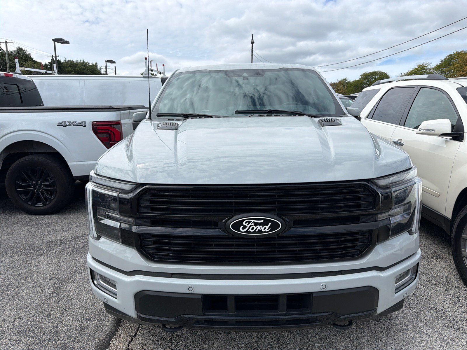 Used 2024 Ford F150 Platinum w/ Equipment Group 702A High AWD/4WD image 2