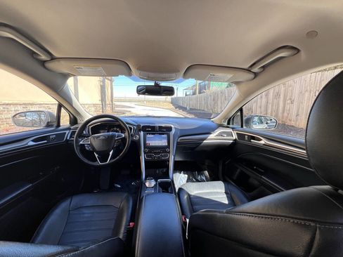 Used 2018 Ford Fusion Energi SE image 15