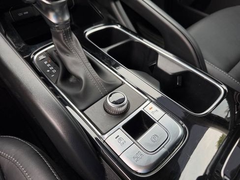 Used 2023 Kia Telluride LX FWD image 23