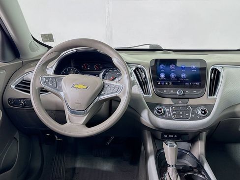 Used 2019 Chevrolet Malibu LT w/ LPO, Convenience Package 2 FWD image 13