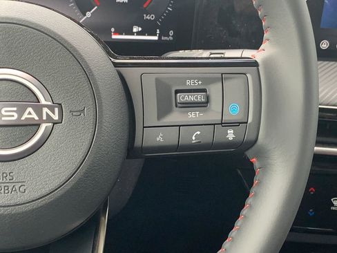 New 2026 Nissan Kicks SR w/ Cold Weather Package FWD image 10