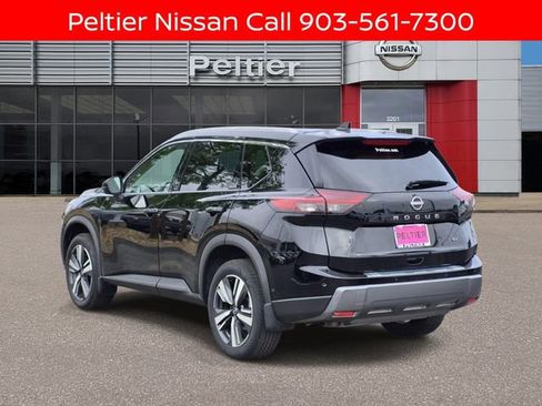 Certified 2024 Nissan Rogue SL FWD image 4