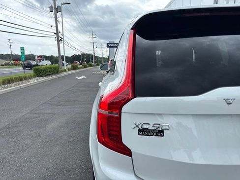 Used 2024 Volvo XC90 B5 Core w/ Climate Package AWD/4WD image 10