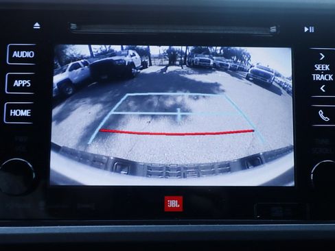 Used 2019 Toyota Tacoma TRD Sport image 32