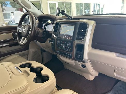 Used 2017 RAM 2500 Laramie image 29