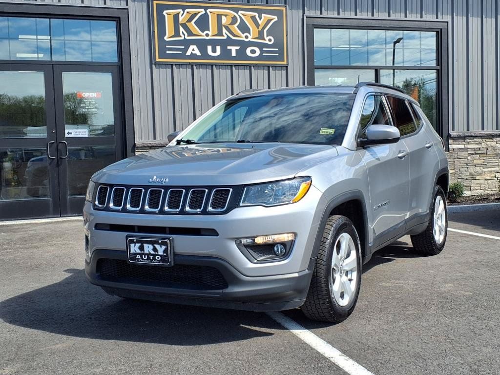Used 2019 Jeep Compass Latitude AWD/4WD image 1