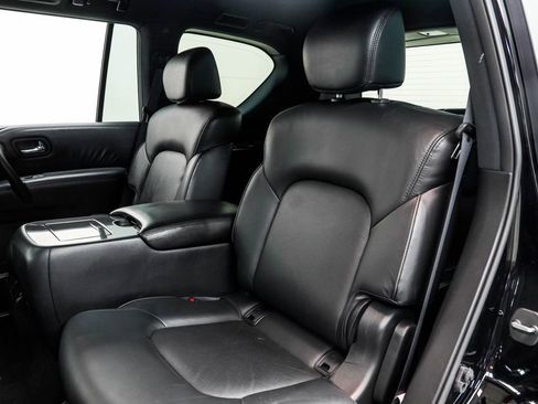 Used 2023 Nissan Armada SL w/ Midnight Edition Package RWD image 17