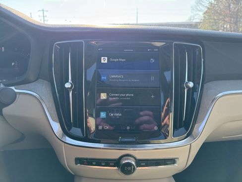 Used 2024 Volvo S60 B5 Plus image 19