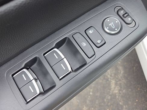 Certified 2025 Honda CR-V Sport Touring image 38