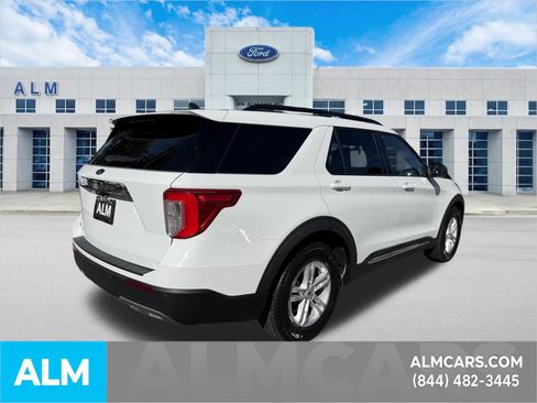 Used 2023 Ford Explorer XLT w/ Equipment Group 202A RWD image 6