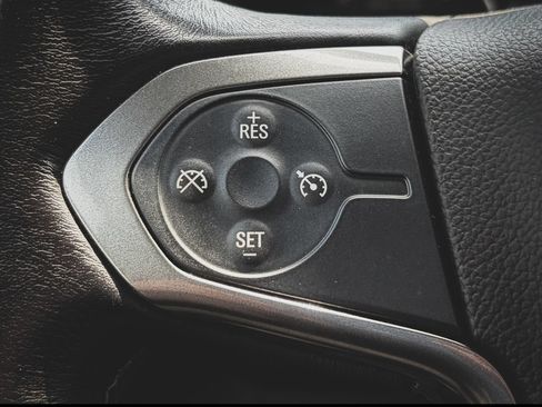 Used 2018 Chevrolet Silverado 1500 LT w/ All Star Edition AWD/4WD image 8