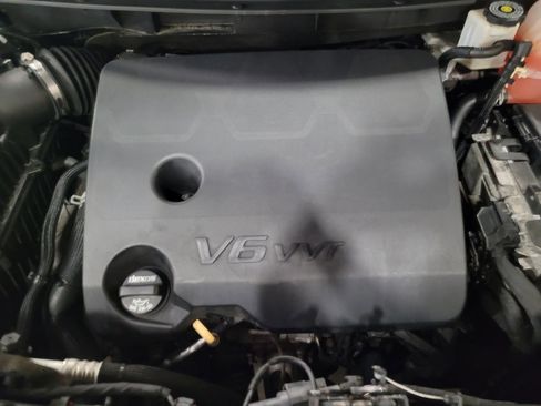 Used 2020 Chevrolet Traverse LT image 30