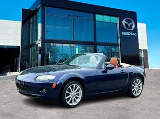 Used 2007 MAZDA MX-5 Miata Grand Touring RWD video 2