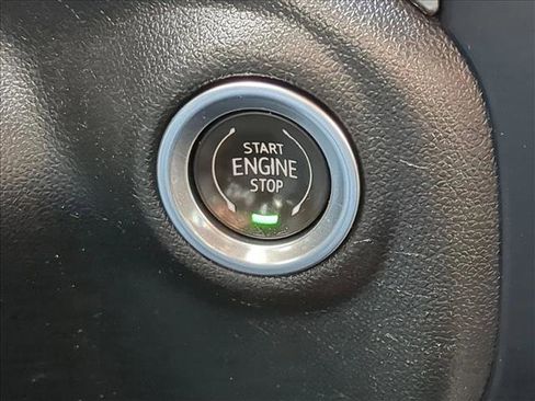 Used 2020 GMC Sierra 1500 Denali w/ Driver Alert Package II AWD/4WD image 15