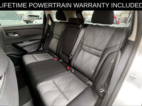 Used 2024 Nissan Rogue SV image 28