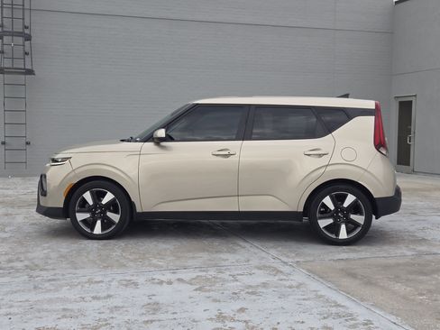 Used 2020 Kia Soul EX image 5