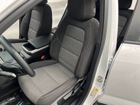 Used 2025 GMC Terrain Elevation image 9