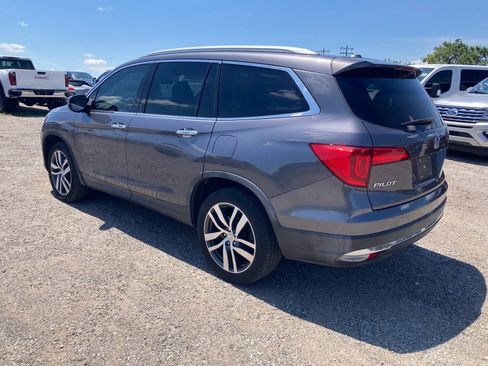 Used 2017 Honda Pilot Touring image 7