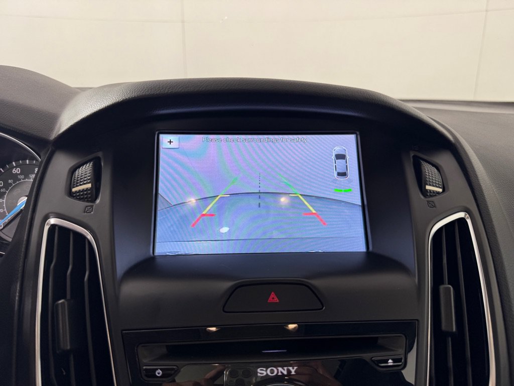 Used 2017 Ford Focus SEL FWD image 16