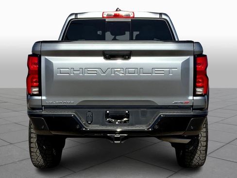 Used 2025 Chevrolet Colorado ZR2 w/ Technology Package image 4