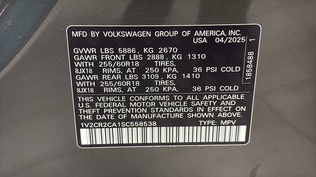 Used 2025 Volkswagen Atlas Peak Edition SE AWD/4WD image 30