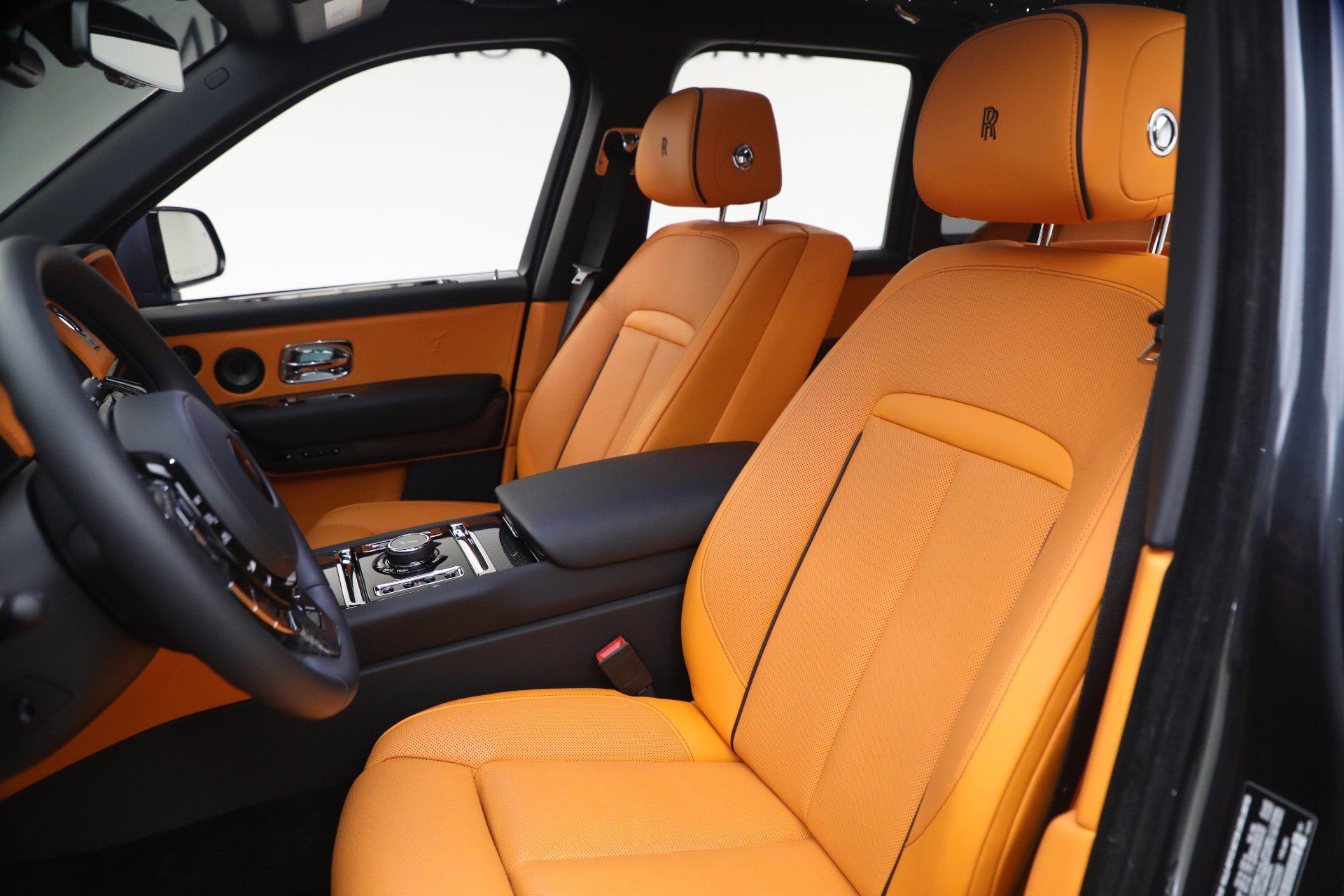 Certified 2024 Rolls-Royce Cullinan Black Badge w/ Driver's Package AWD/4WD image 15