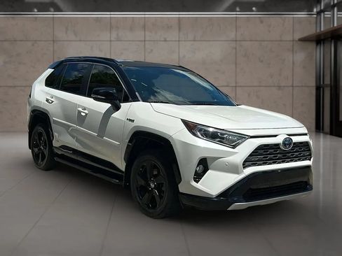 Used 2020 Toyota RAV4 XSE AWD/4WD image 1