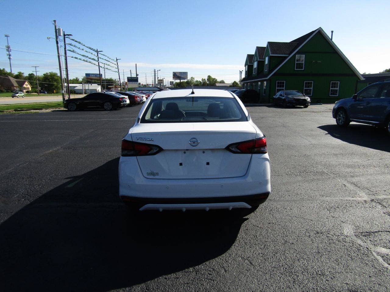Used 2020 Nissan Versa S FWD image 6