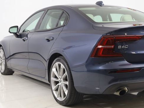 Used 2020 Volvo S60 T6 Momentum w/ Protection Package image 23