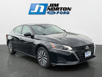 Used 2024 Nissan Altima 2.5 SV
