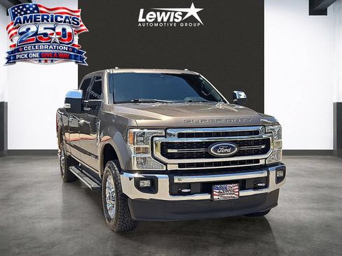 Used 2022 Ford F250 Lariat w/ Chrome Package AWD/4WD image 6