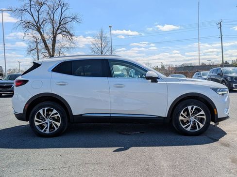 Used 2023 Buick Envision Essence image 4