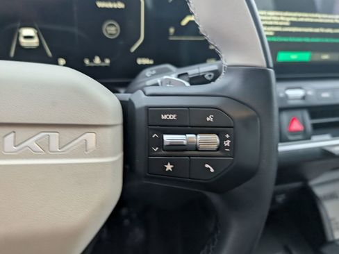 Used 2025 Kia K4 GT-Line w/ GT-Line Premium Package image 18