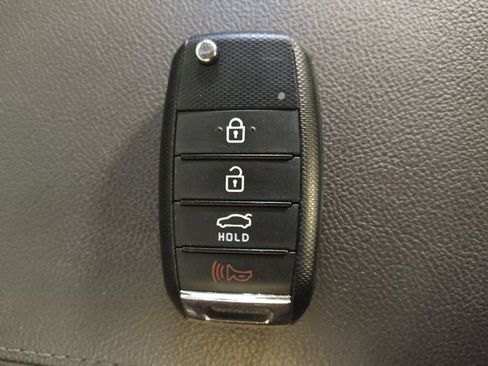Used 2020 Kia Optima LX FWD image 32