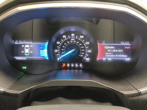 Used 2017 Ford Edge Titanium w/ Equipment Group 301A image 23