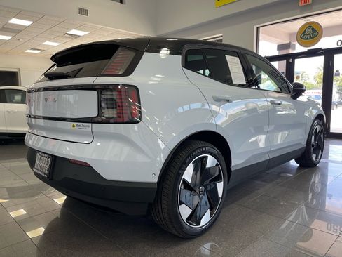 Used 2025 Volvo EX30 Ultra w/ Protection Package Premier AWD/4WD image 5