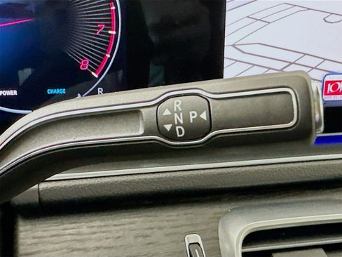 Used 2025 Mercedes-Benz GLE 350 4MATIC image 18