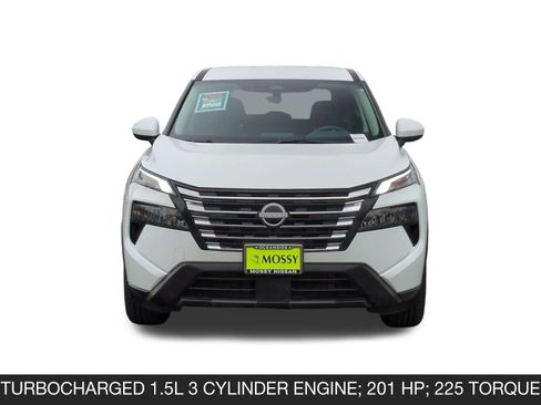 Used 2025 Nissan Rogue SV image 4
