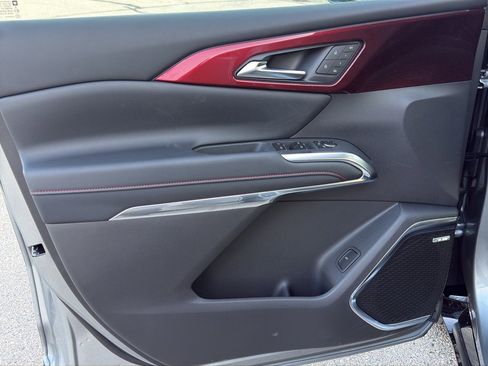 New 2026 Chevrolet Traverse RS w/ LPO, Floor Liner Package AWD/4WD image 13