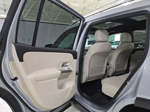 Used 2026 Mercedes-Benz GLB 250 4MATIC image 15