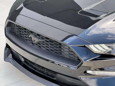 Used 2018 Ford Mustang Premium RWD image 28