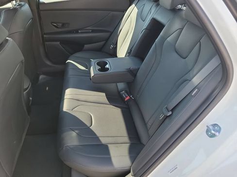 New 2026 Hyundai Elantra SEL Sport FWD image 27