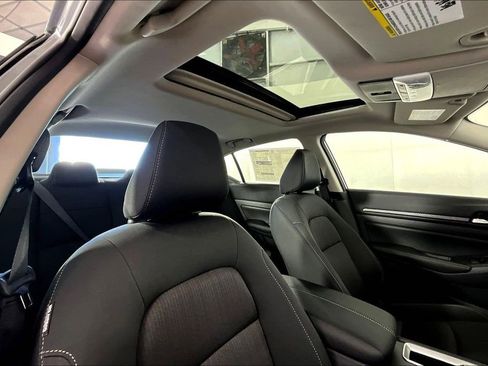 New 2025 Nissan Altima 2.5 SV w/ SV Special Edition Package image 24