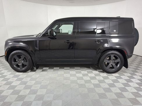 Used 2024 Land Rover Defender 110 V8 image 2