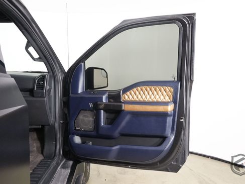 Used 2018 Ford F150 XLT w/ Equipment Group 302A Luxury image 27