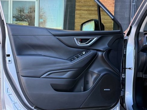 Used 2021 Subaru Forester Limited image 22