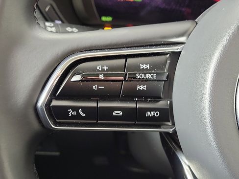 Certified 2025 MAZDA CX-70 Plug-In Hybrid w/ Premium Pkg image 15