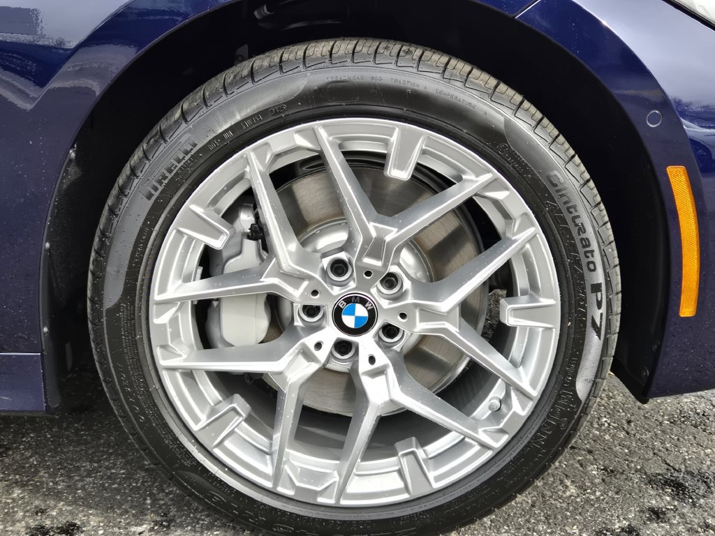 Certified 2026 BMW 330i xDrive Sedan w/ Convenience Package AWD/4WD image 11