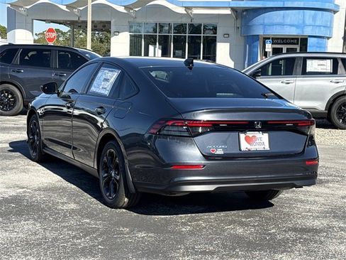 New 2025 Honda Accord SE image 7