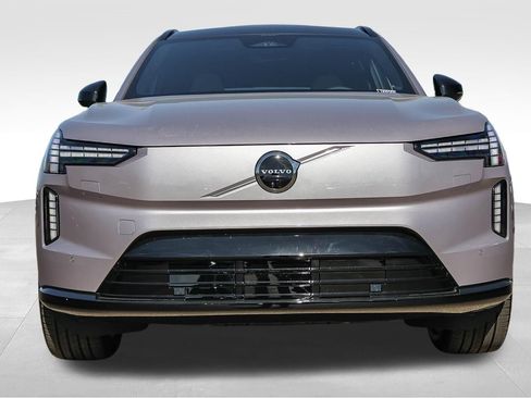 New 2026 Volvo EX90 Plus RWD image 2